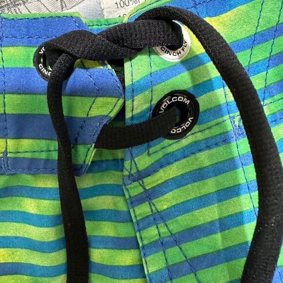 Volcom Men Size 33 Blue Green Striped Swim Board‎ Shorts EUC - Picture 7 of 9